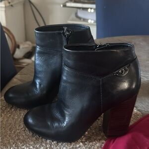 Black Tory Burch boots